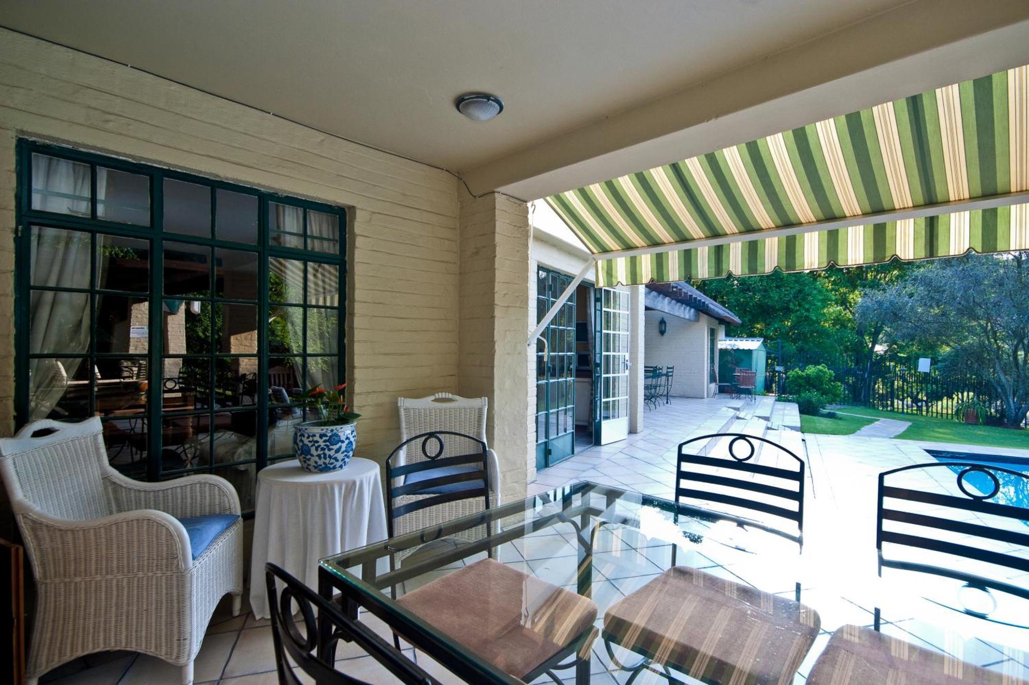 Thatchfoord Lodge Johannesburg Buitenkant foto