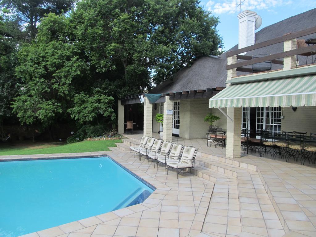 Thatchfoord Lodge Johannesburg Buitenkant foto
