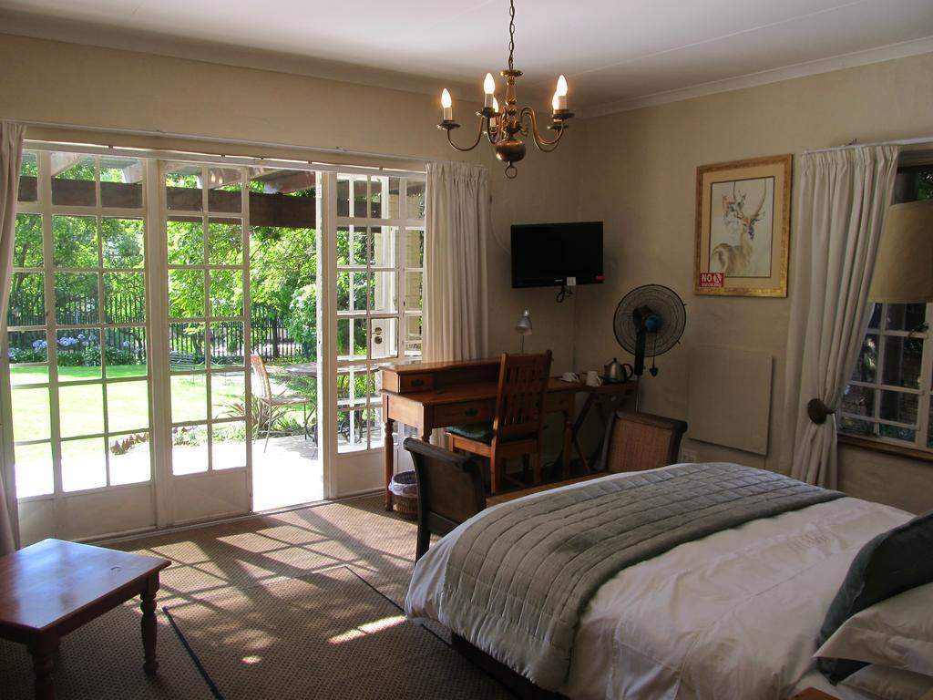 Thatchfoord Lodge Johannesburg Buitenkant foto