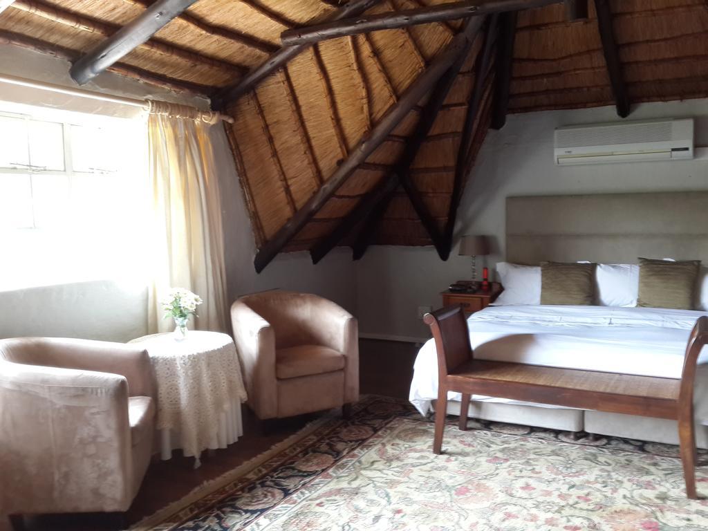 Thatchfoord Lodge Johannesburg Buitenkant foto