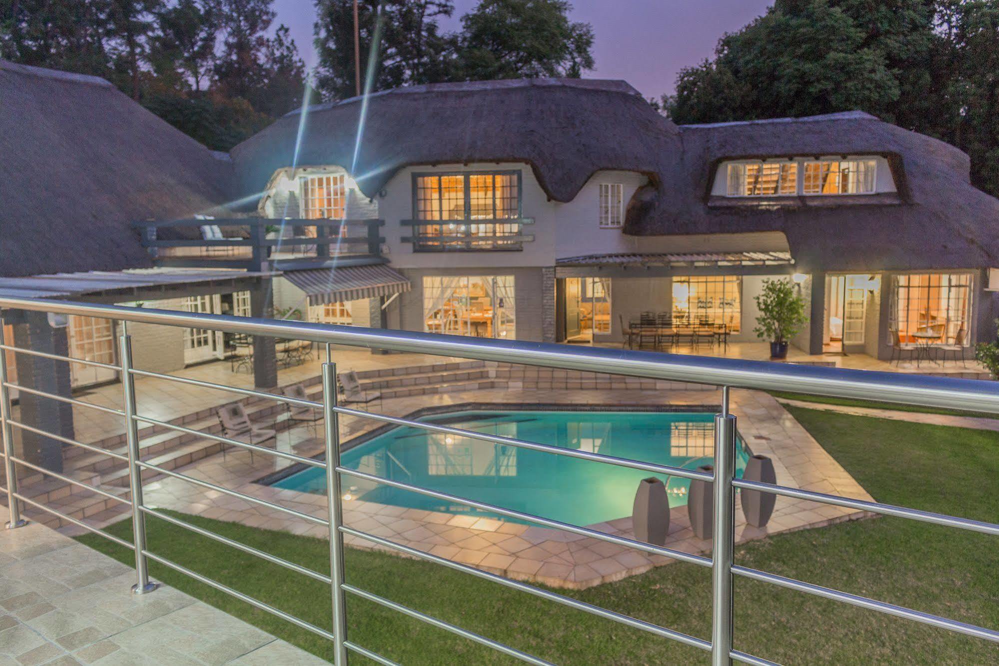 Thatchfoord Lodge Johannesburg Buitenkant foto