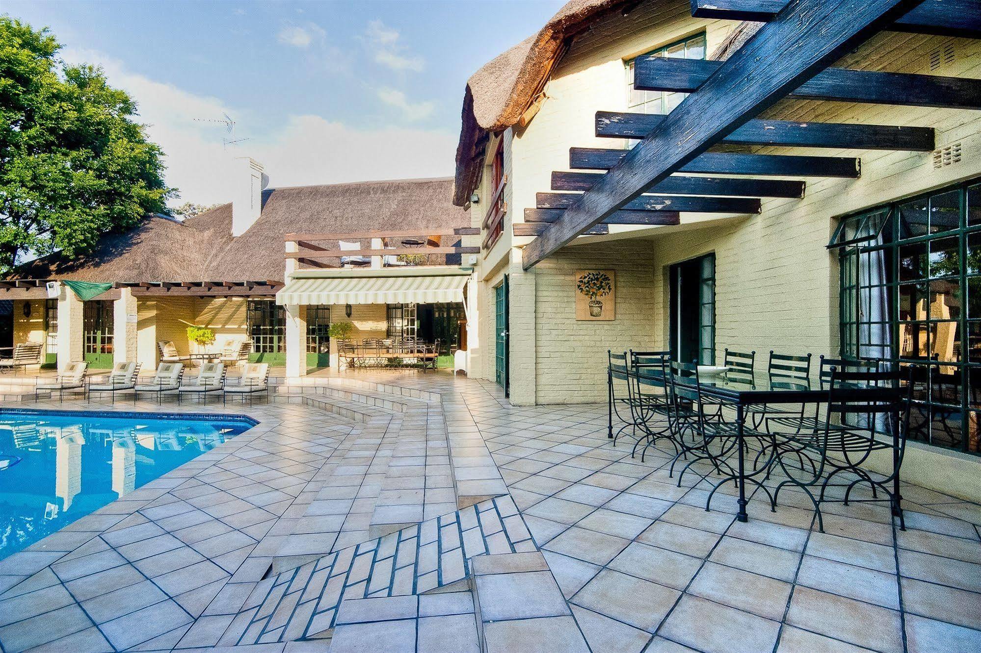 Thatchfoord Lodge Johannesburg Buitenkant foto